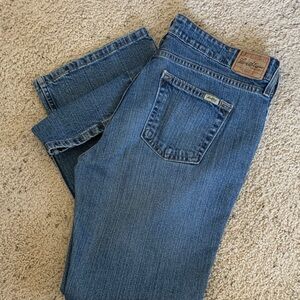 Levi's Women's Classic Straight Leg Blue Jeans